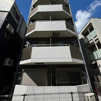 エストゥルースプラス川崎